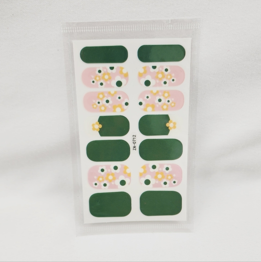 Trendy Self Adhesive Nails Wrap - Picture 2 of 6